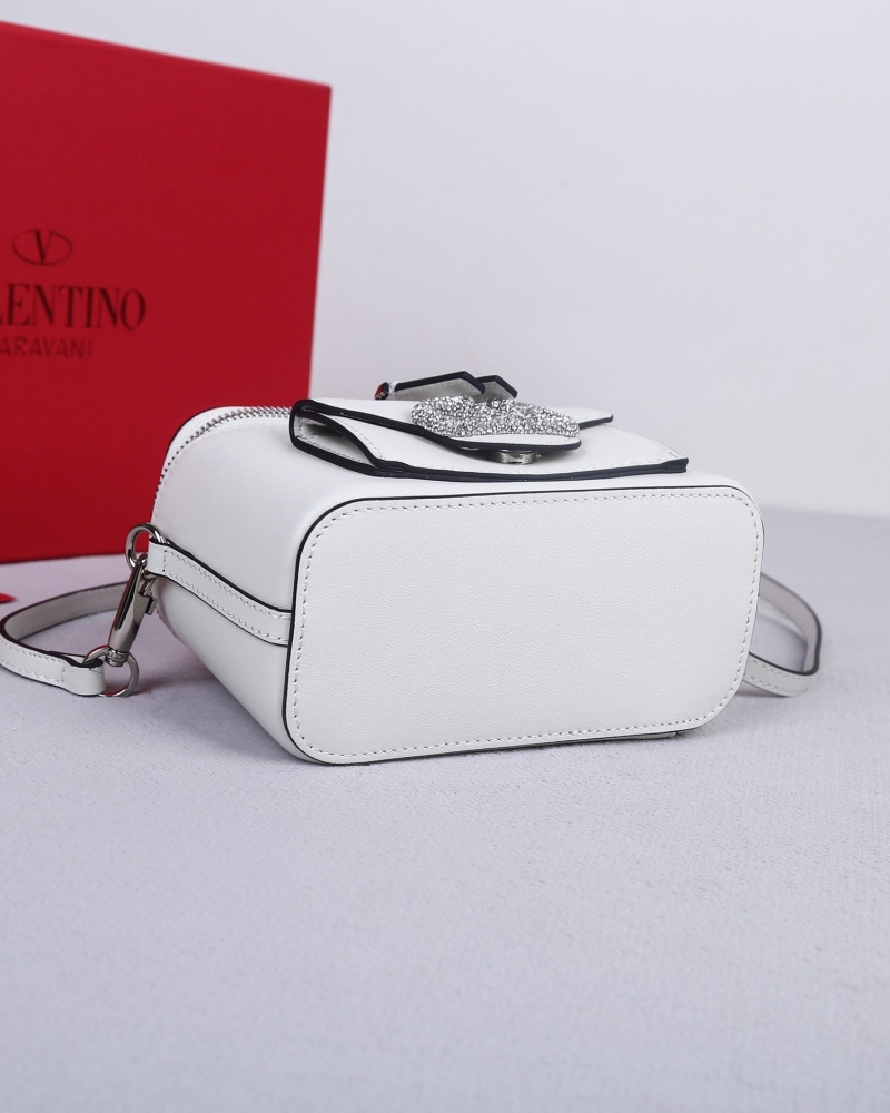 Va1e*ntin0 top handle bag